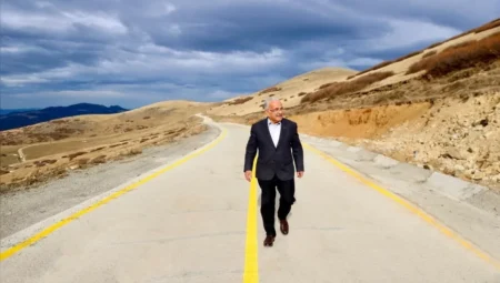 Mehmet Hilmi Güler: “Zorlu coğrafyada 2 bin 400 kilometre yol yaparak Ordu’nun ulaşım standartlarını yükselttik”